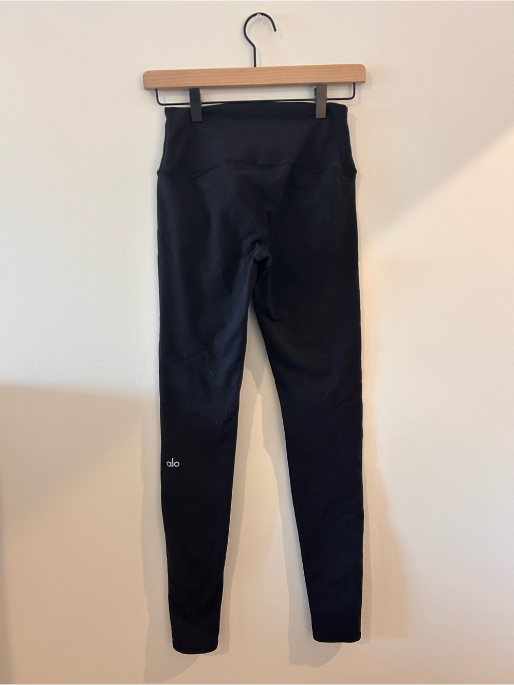 ALO Yoga High Rise Leggings Size Small Black